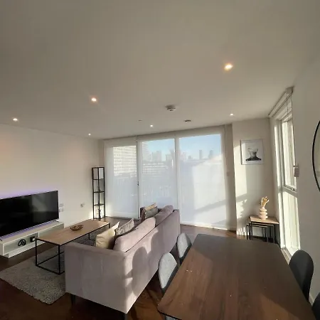Immaculate 2Bed Apartment In London- City Views Esterno foto