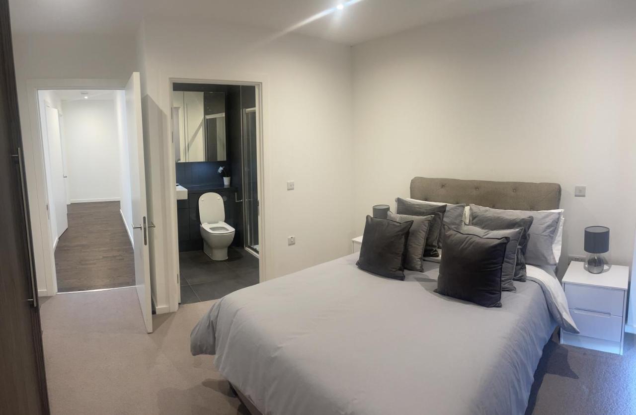 Immaculate 2bed In London- Views *